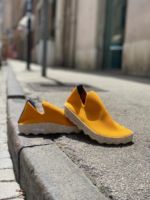 ASPORTUGUESAS – Sneaker in Tessuto Elastico gialle