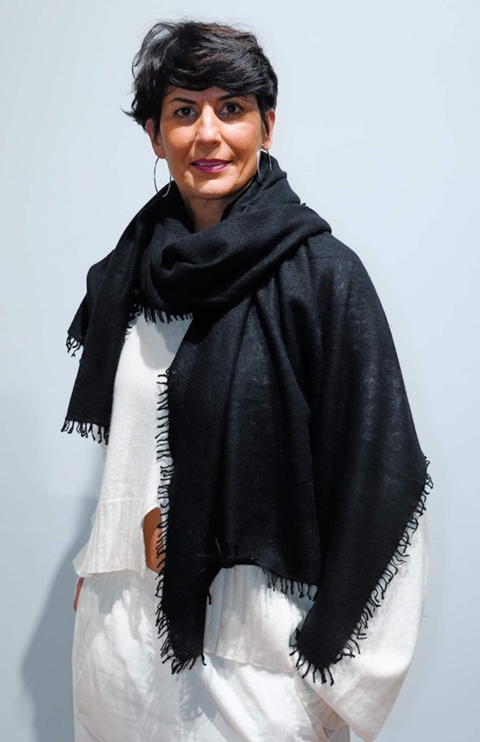 SGOMBERO CANTINE – Pashmina in lana e cachemire in nero