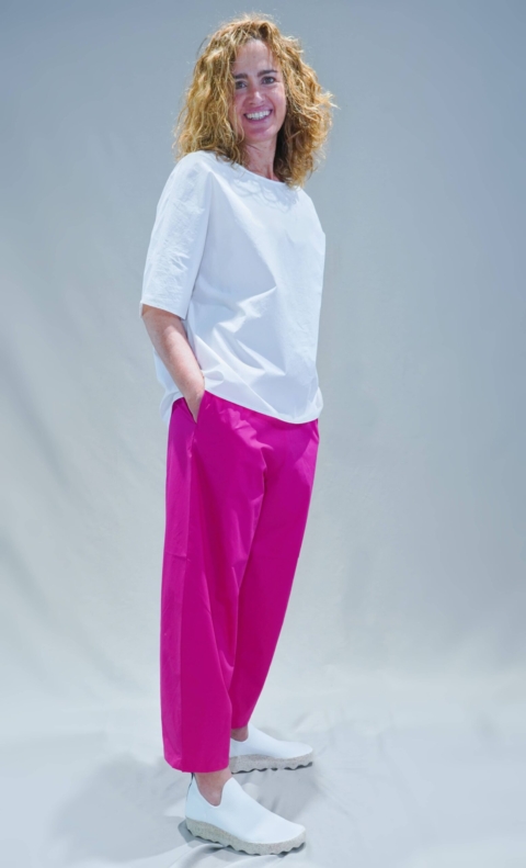 APUNTOB – Pantalone due tasche elastico in vita in puro cotone colore lampone