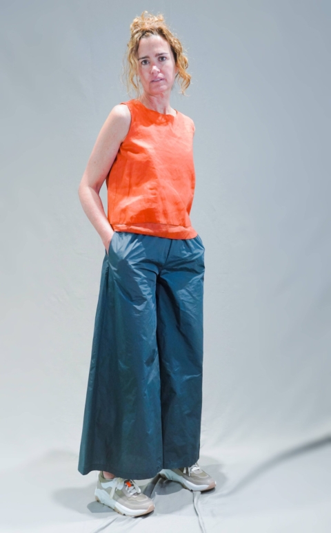 RIALTO 48 – Pantalone larga svasatura in  tessuto tecnico  100 % polyestere colore grigio ferro