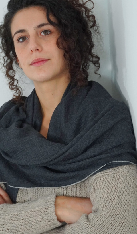ÉPICE – UNI2  sciarpa in cashmere colore grigio antracite